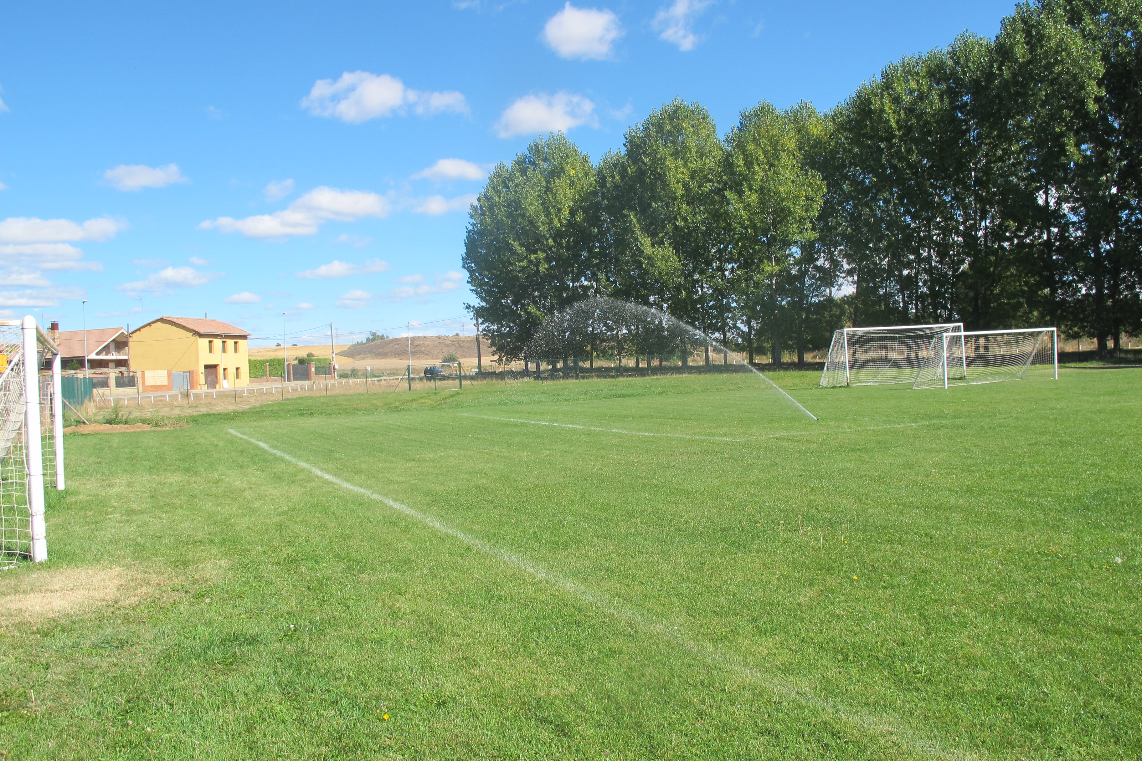MEJORA DE SERVICIOS EN LAS INSTALACIONES DEPORTIVAS DE VILLAFAÑE, T.M. DE VILLASABARIEGO