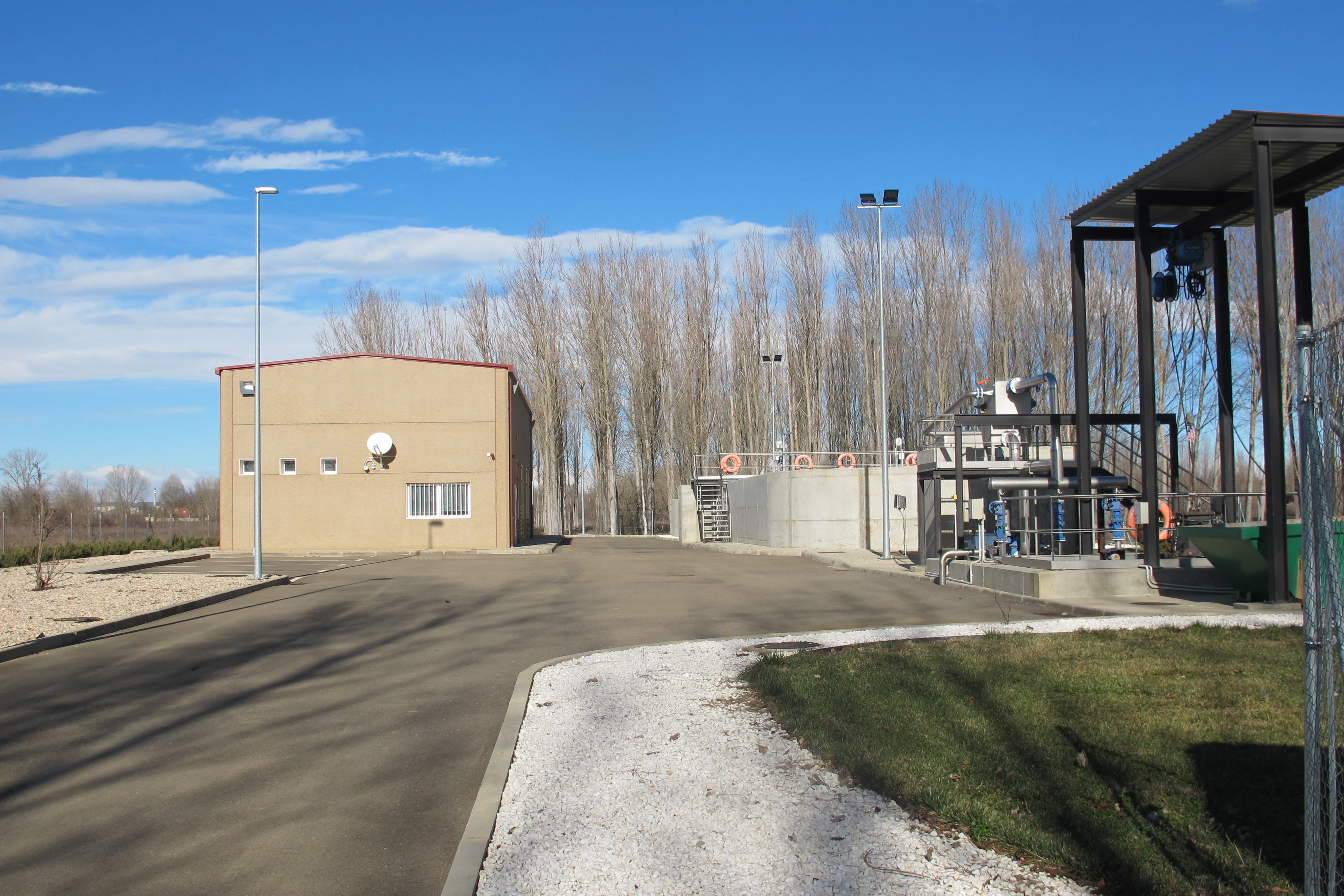 OBRAS Y PUESTA EN MARCHA DE MEJORAS EN EMISARIO Nº5 DE ONZONILLA (SOMACYL)