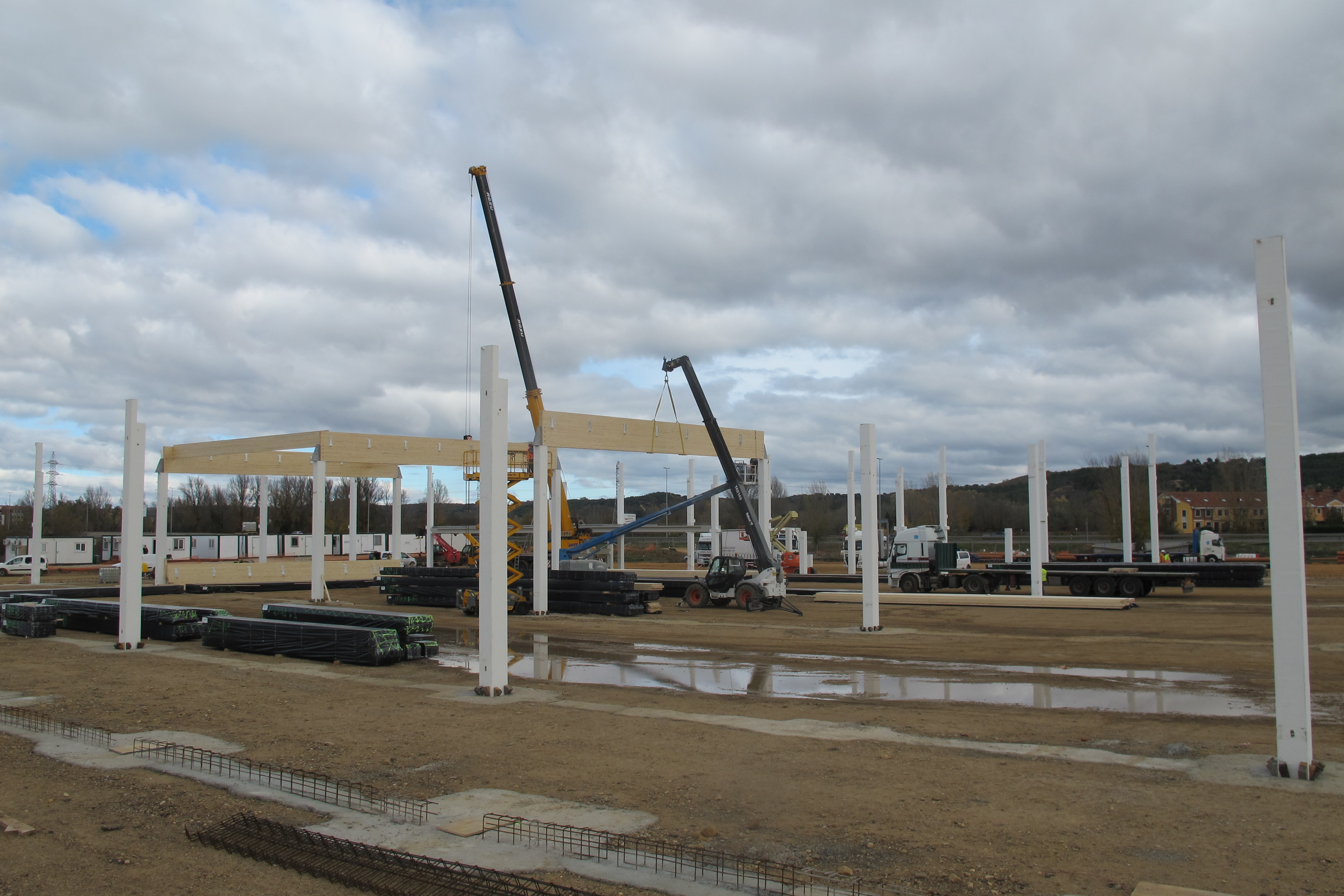 PARQUE COMERCIAL REINO DE LEÓN (BOGARIS)