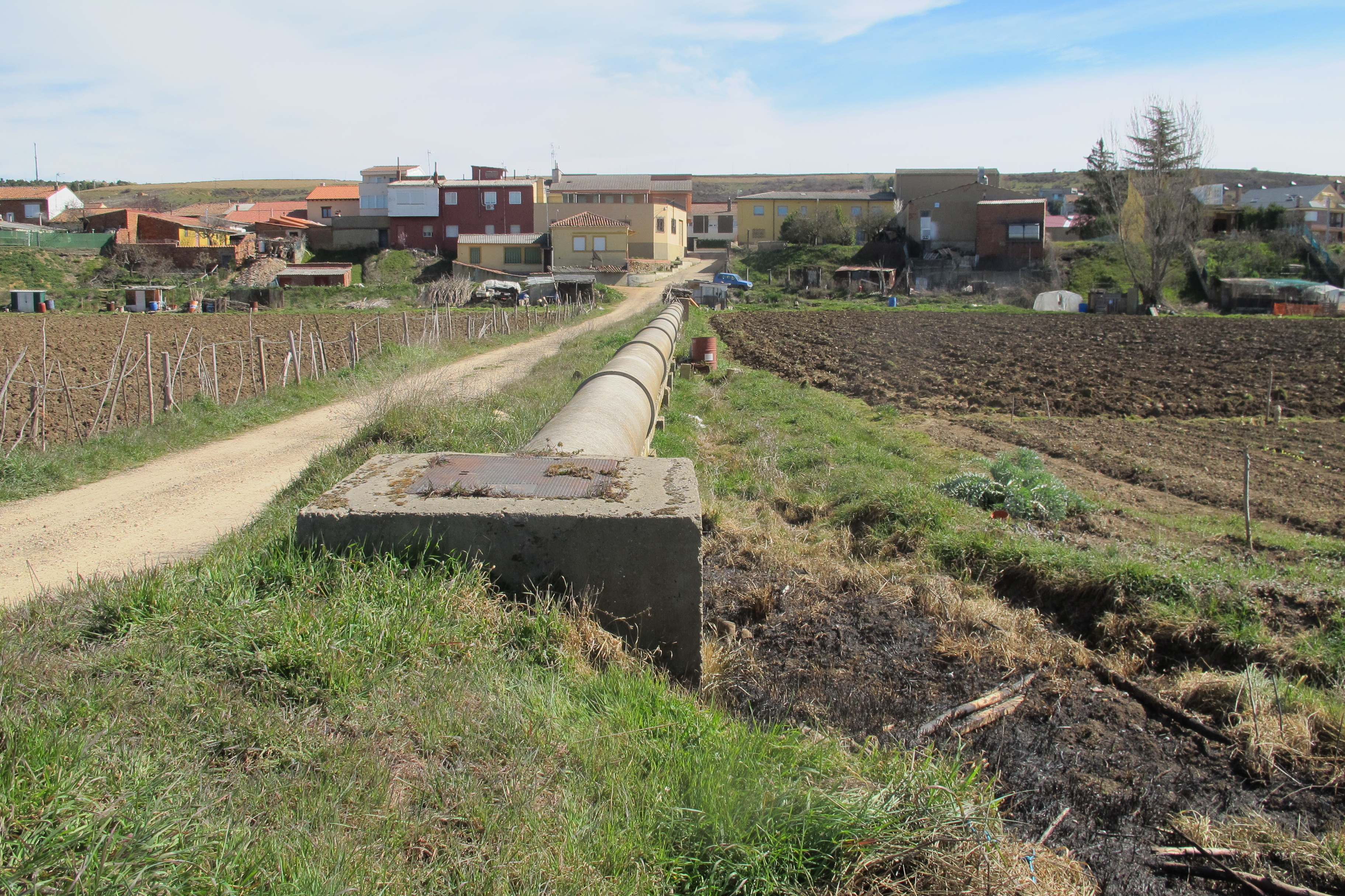 MEJORAS EN LA RED DE SANEAMIENTO EN LOS TTMM DE SARIEGOS Y SAN ANDRÉS DEL RABANEDO