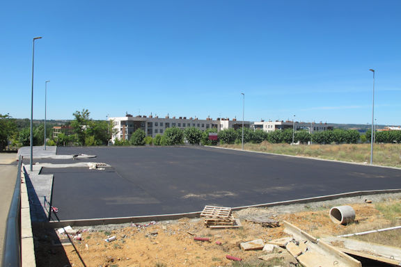 APARCAMIENTO DEL PABELLÓN SAN JOSÉ EN EL COMPLEJO DE SAN CAYETANO