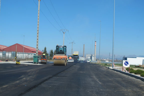 REURBANIZACIÓN DEL POLÍGONO INDUSTRIAL DE LEÓN, ONZONILLA, Y SANTOVENIA